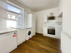 Kitchen - click for photo gallery